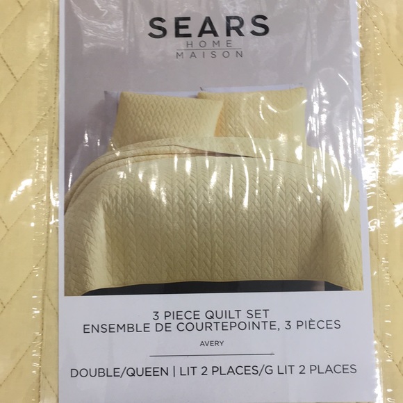 3 PC Quilt Set Queen - Picture 2 of 7